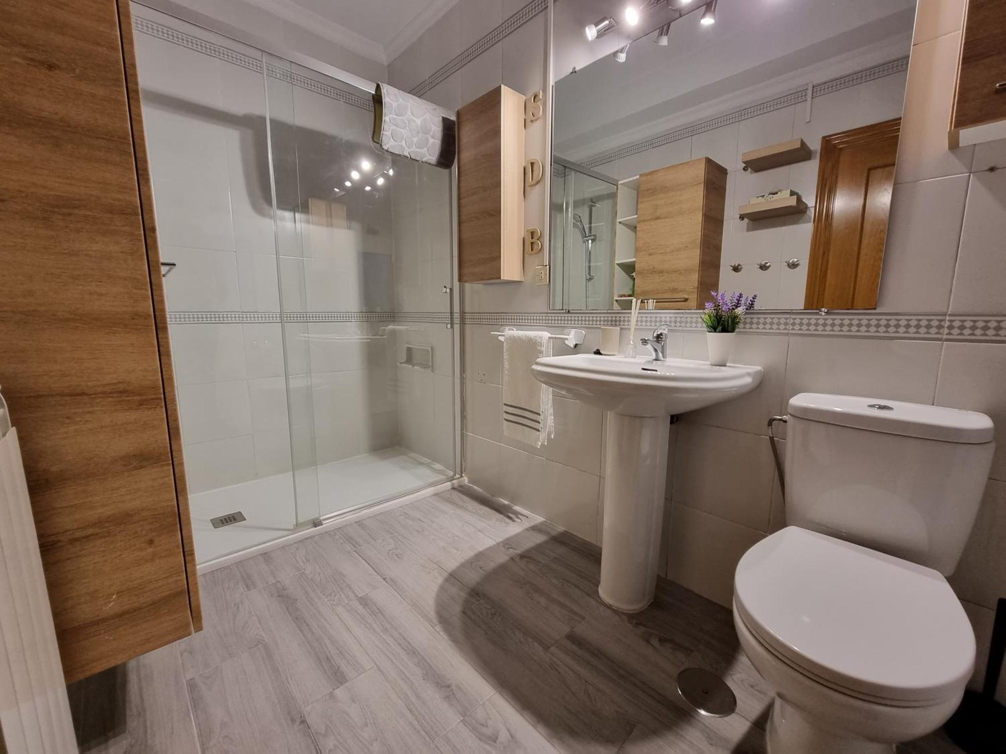 Apartamento Centrico De 3 Dormitorios Gijón Eksteriør bilde